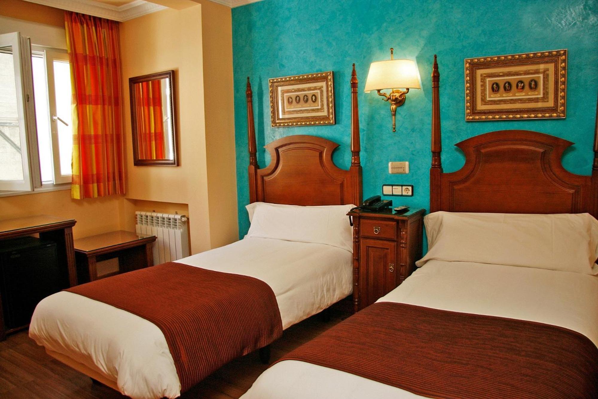 Hostal Victoria II — Foto 2